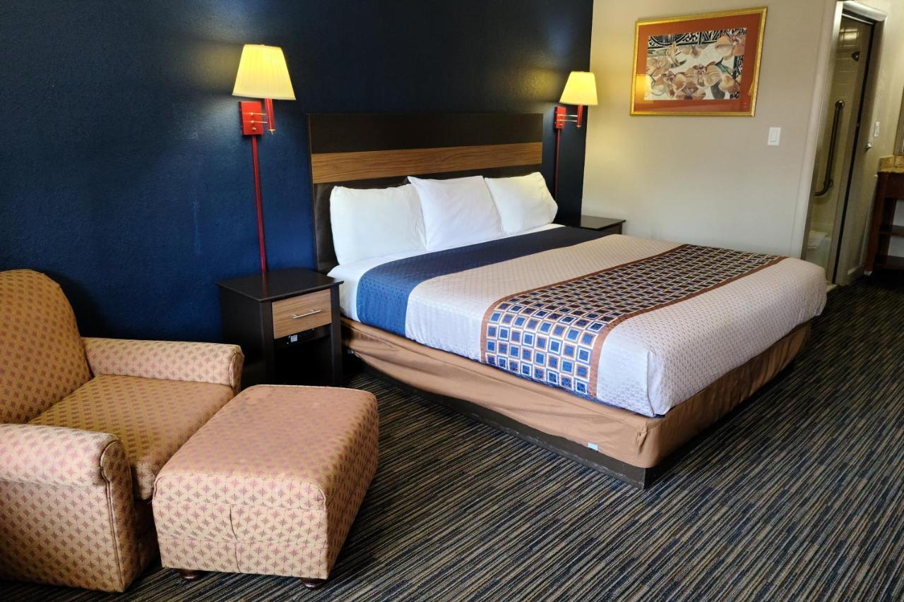 Hotel Travelodge By Wyndham Colonial Area